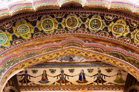 Odisha homes echo the artistry of Haldi Ghati and Konark temple crafts